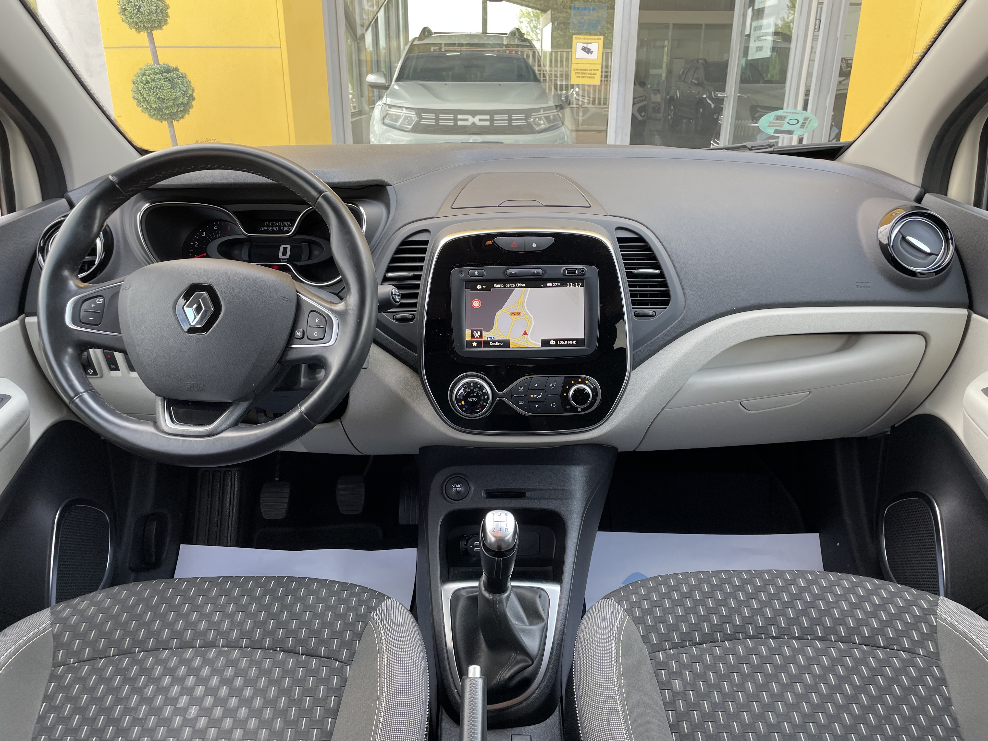 Renault Captur Zen dCi 66kW 90CV 5p. foto 35