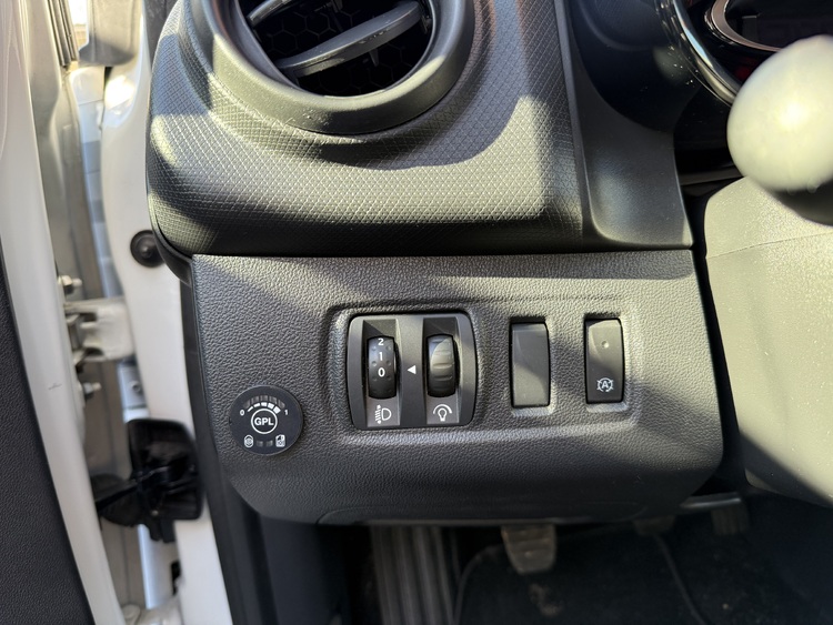 Renault Clio Business TCe GLP foto 10