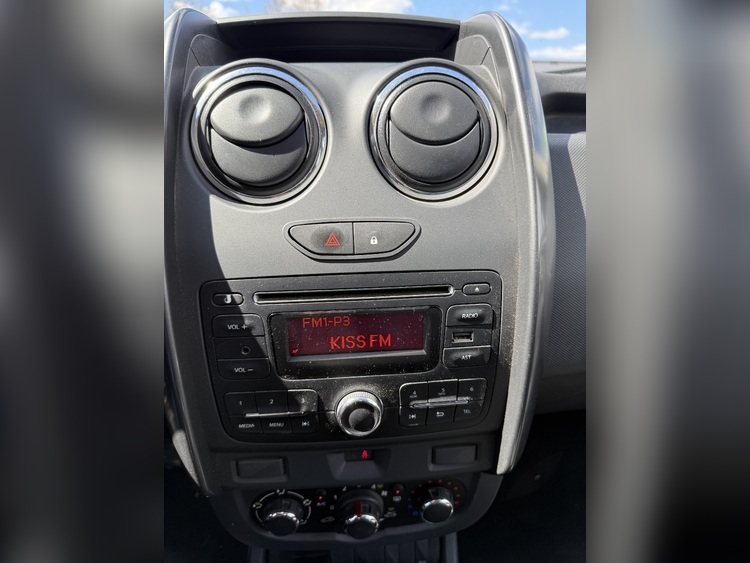 Dacia Duster Laureate TCE 4X2 EU6 foto 22