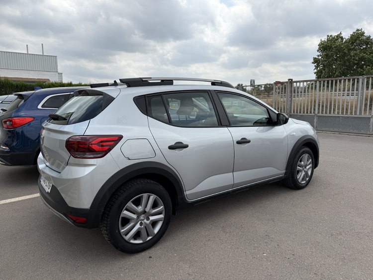 Dacia Sandero Stepway Essential ECOG 100cv foto 4