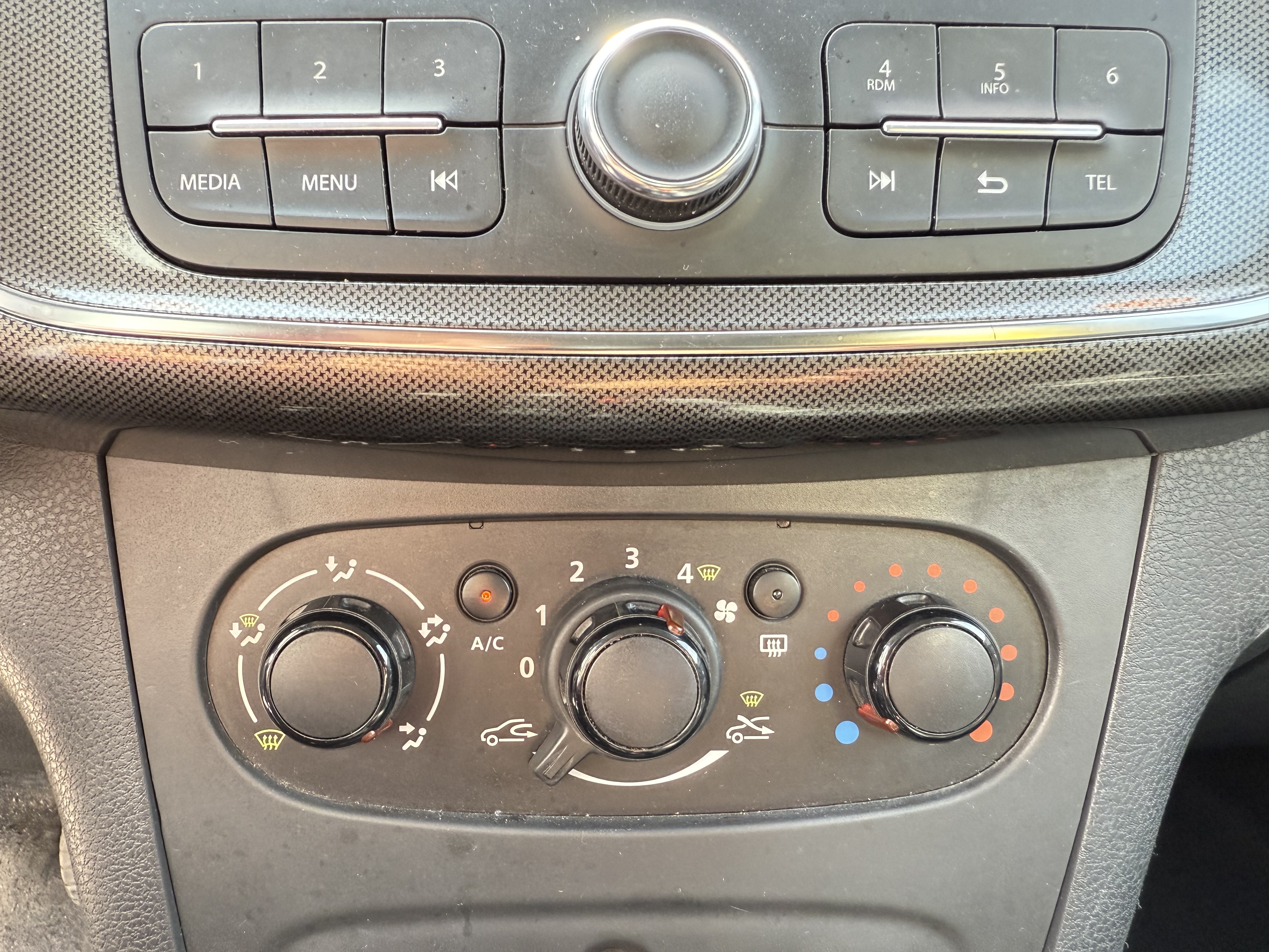 Dacia Sandero Stepway Essential TCE GLP foto 22