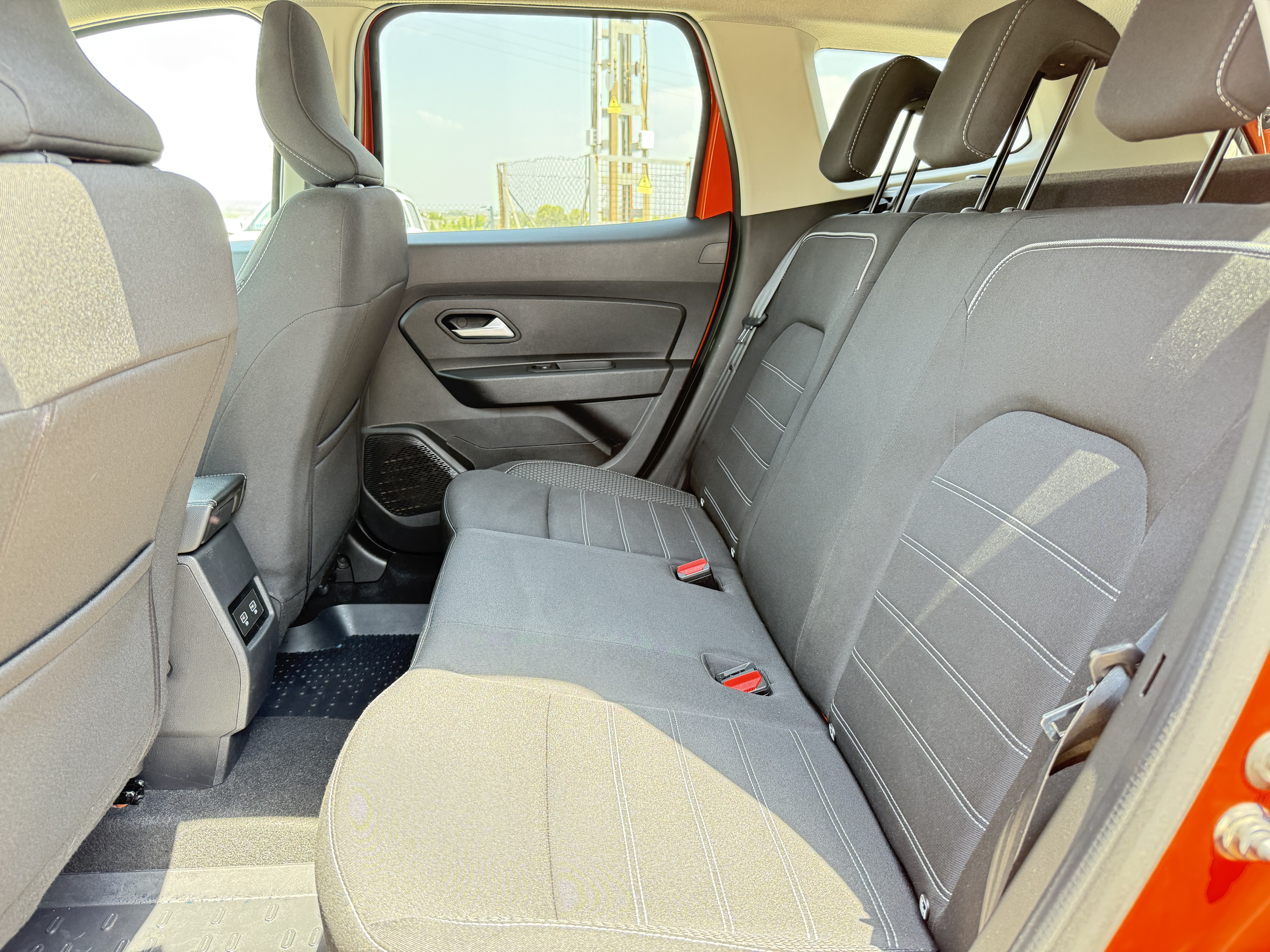Dacia Duster Prestige TCE 4X2 EDC - AUTOMATICO - foto 14