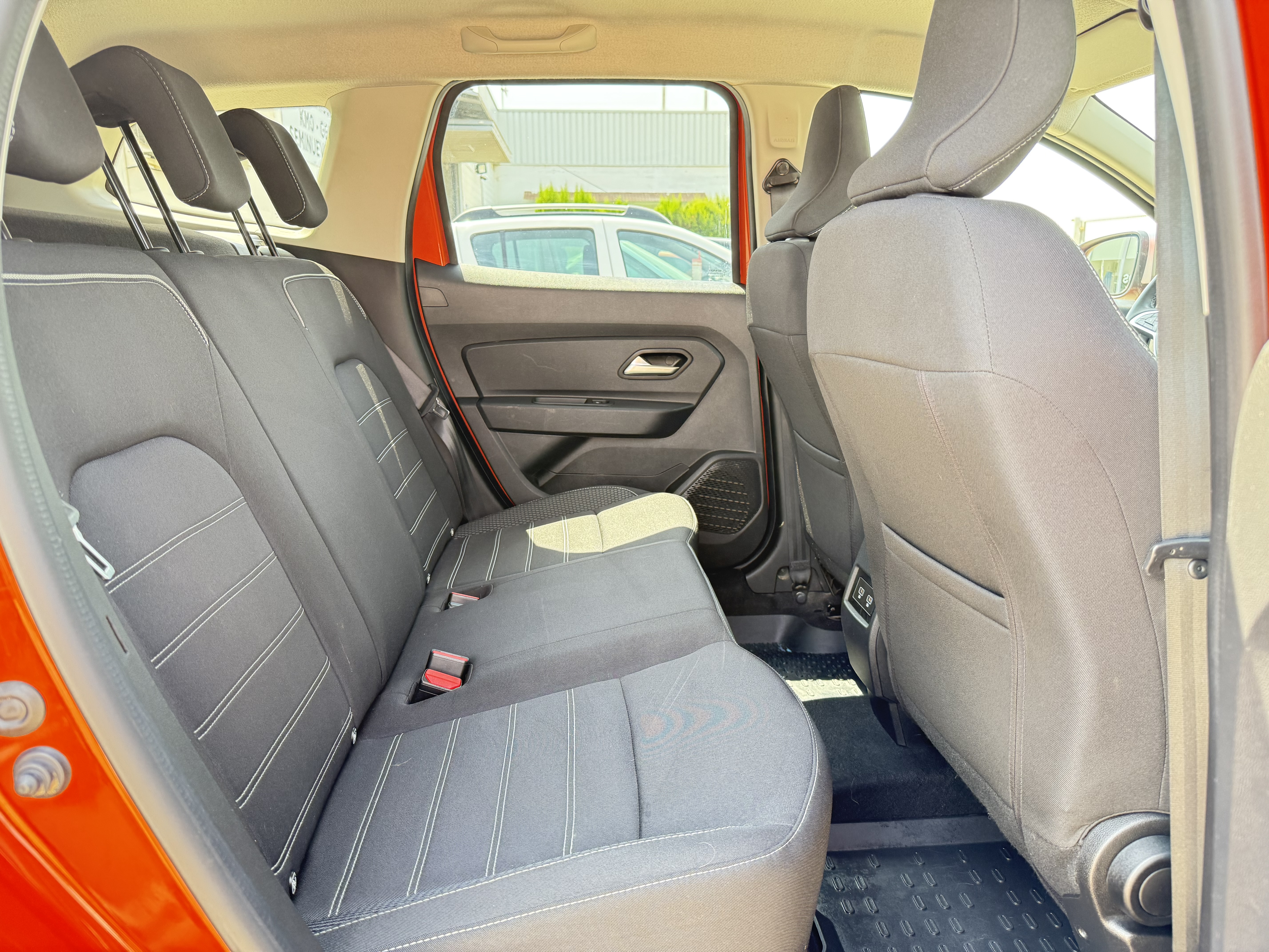 Dacia Duster Prestige TCE 4X2 EDC - AUTOMATICO - foto 19