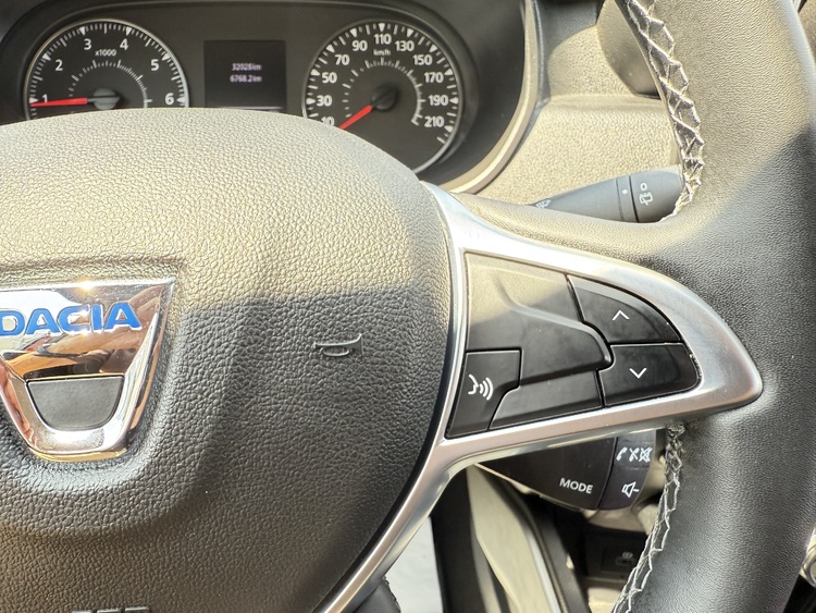 Dacia Duster  Prestige TCE 4X2 EDC - AUTOMATICO - foto 25