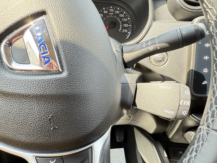 Dacia Duster  Prestige TCE 4X2 EDC - AUTOMATICO - foto 27