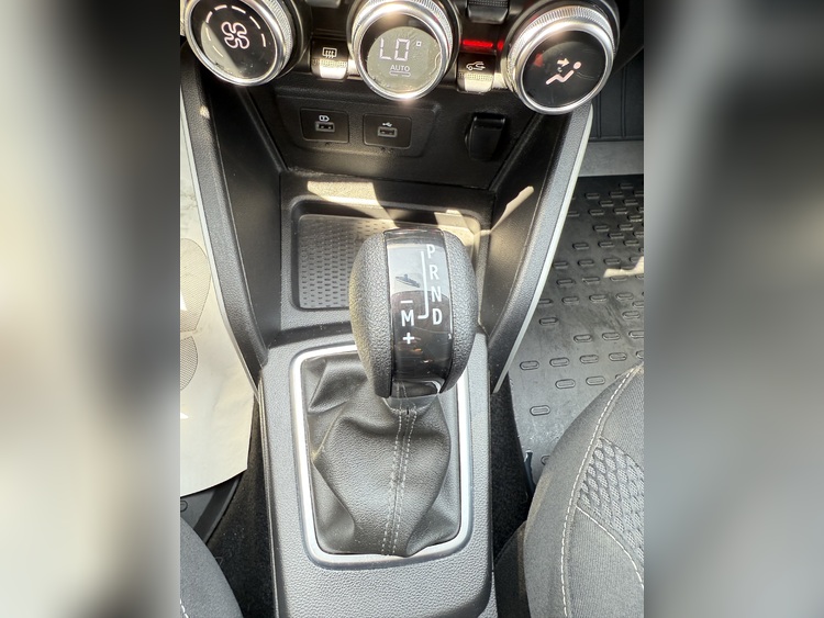 Dacia Duster  Prestige TCE 4X2 EDC - AUTOMATICO - foto 31