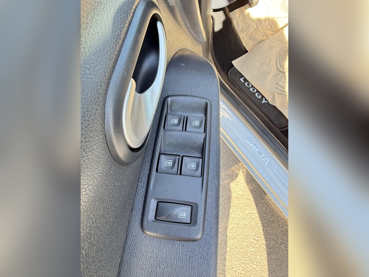Dacia Lodgy Comfort Blue Dci 115cv - 5 Pl. foto 19
