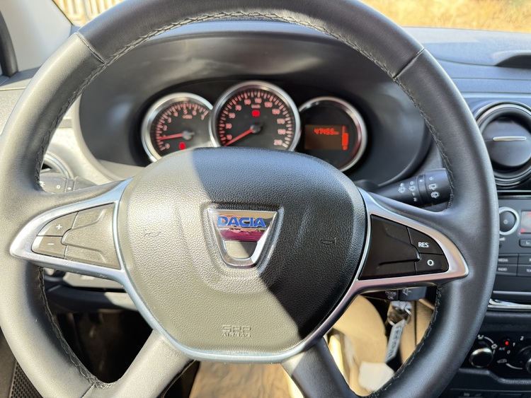 Dacia Lodgy Comfort Blue Dci 115cv - 5 Pl. foto 26
