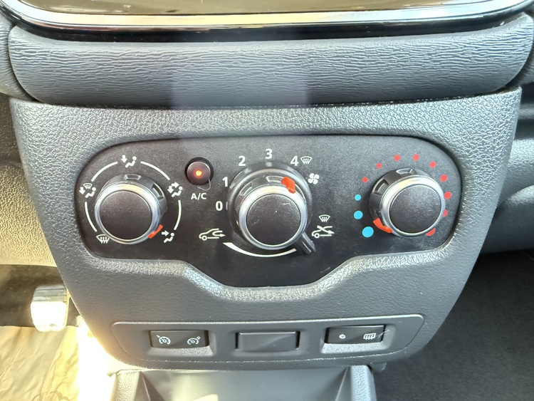 Dacia Lodgy Comfort Blue Dci 115cv - 5 Pl. foto 30