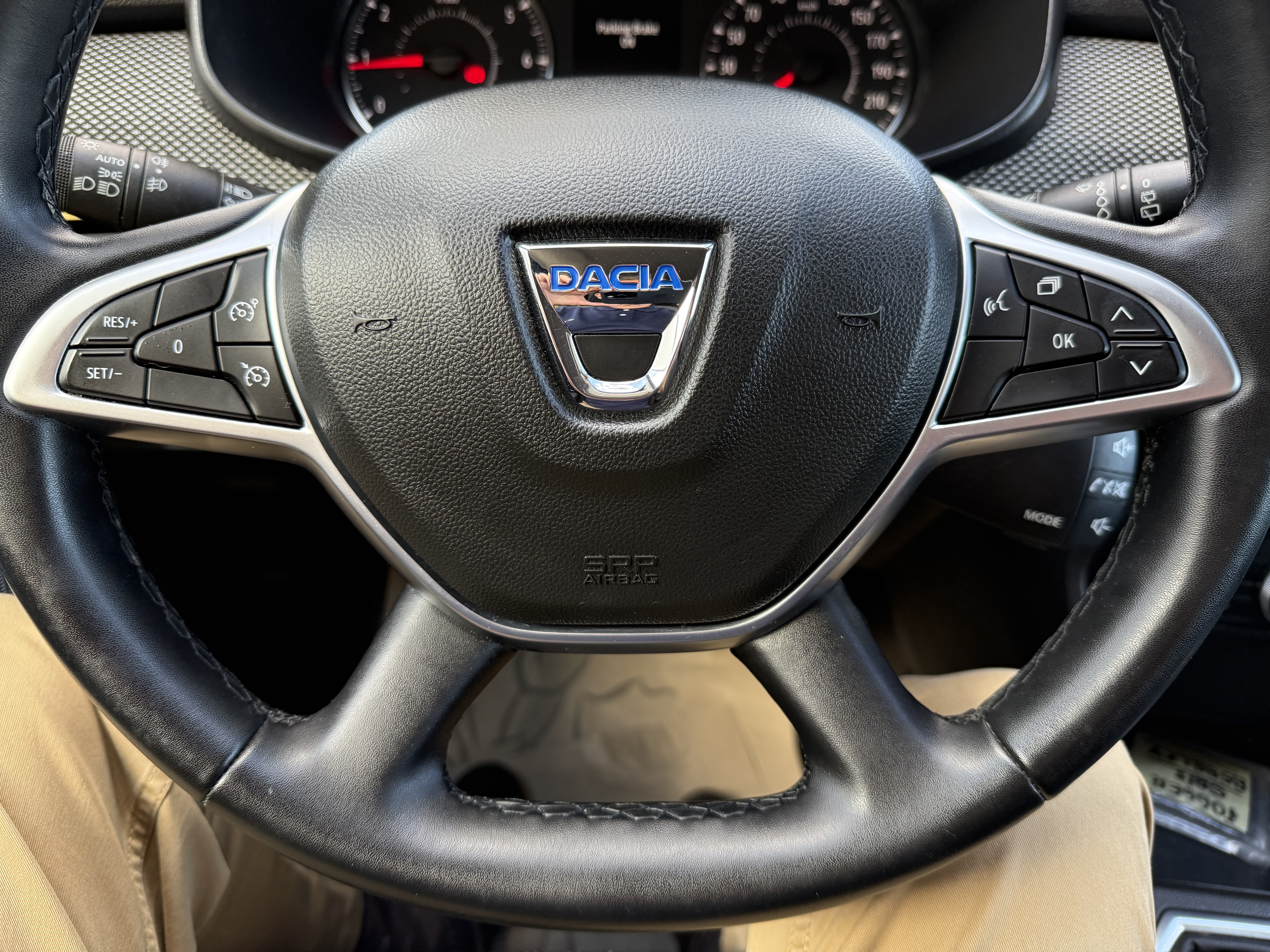 Dacia Jogger S.L Extreme TCe 7 plazas 110 cv. GASOLINA miniatura 20