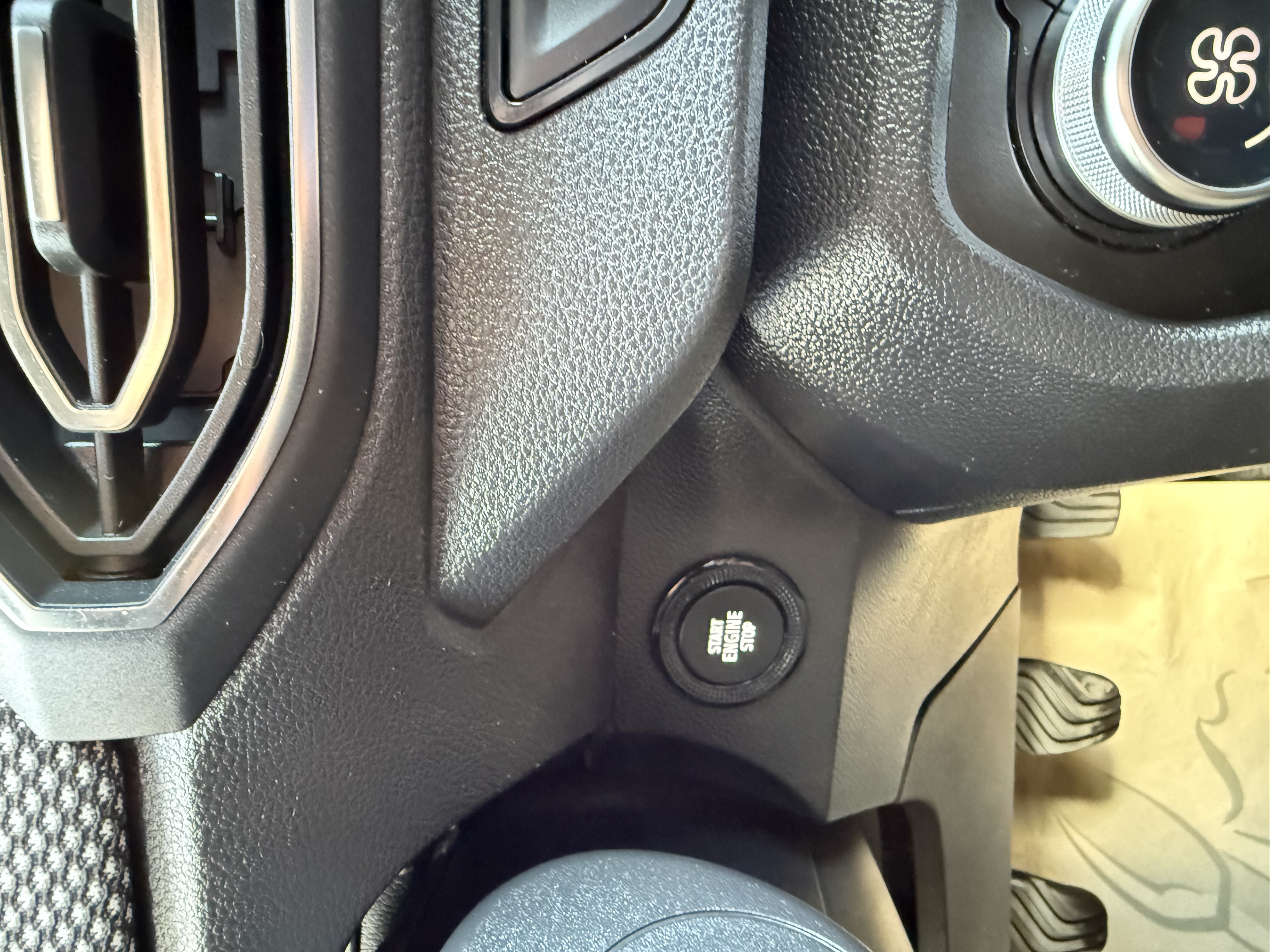 Dacia Jogger S.L Extreme TCe 7 plazas 110 cv. GASOLINA miniatura 25