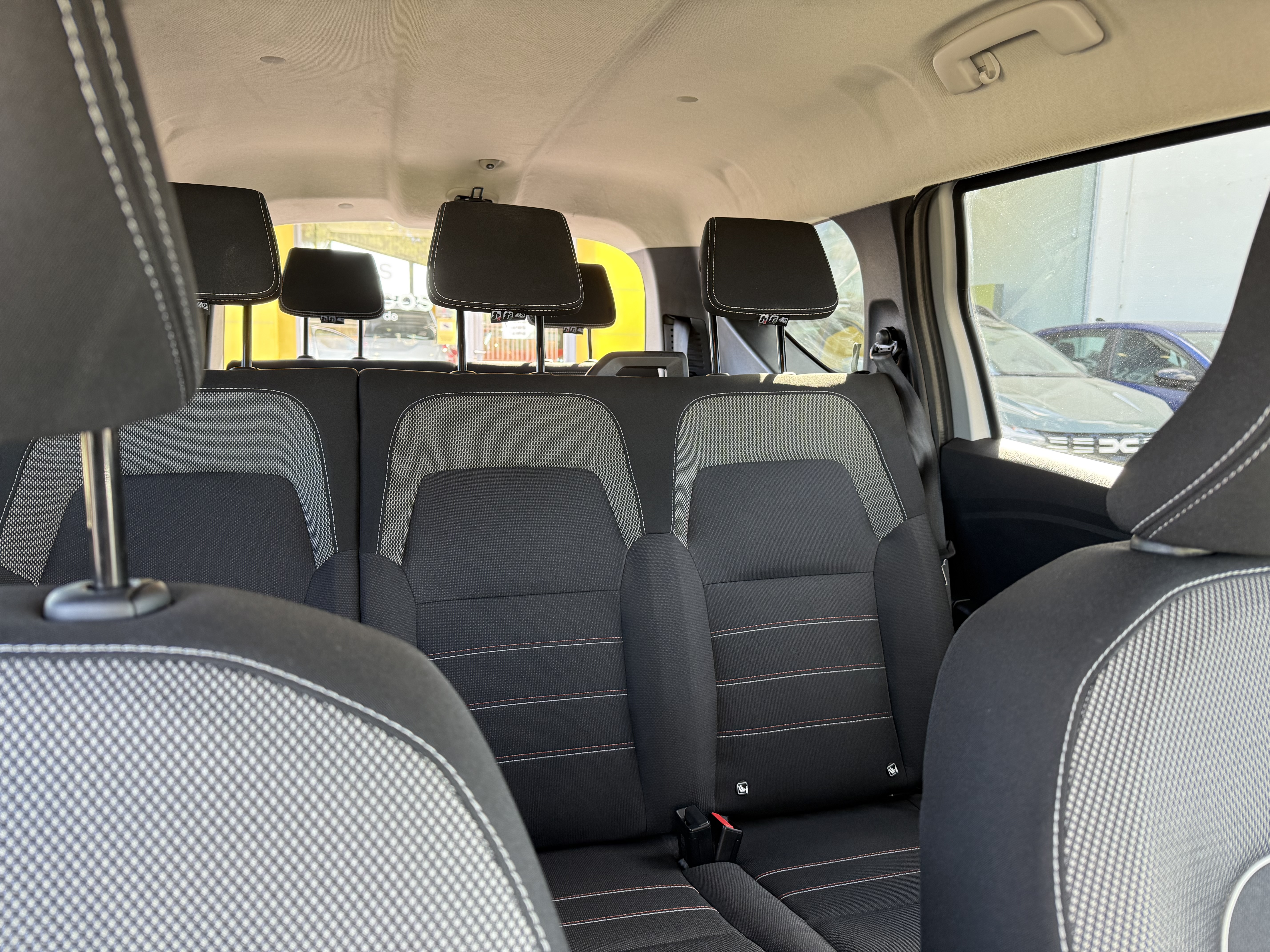 Dacia Jogger S.L Extreme TCe 7 plazas 110 cv. GASOLINA foto 10