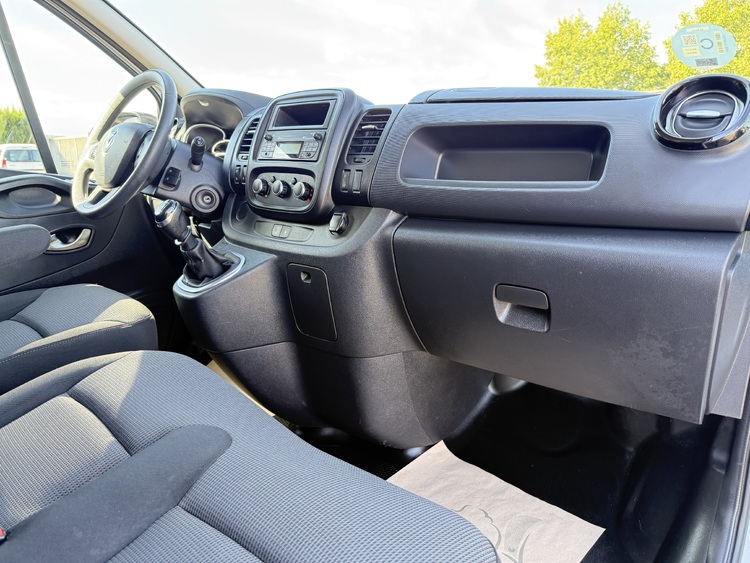 Renault Trafic Furgón 29 L2H1 Energy BluedCi 120cv. foto 17