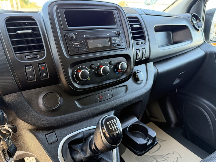 Renault Trafic Furgón 29 L2H1 Energy BluedCi 120cv. foto 29
