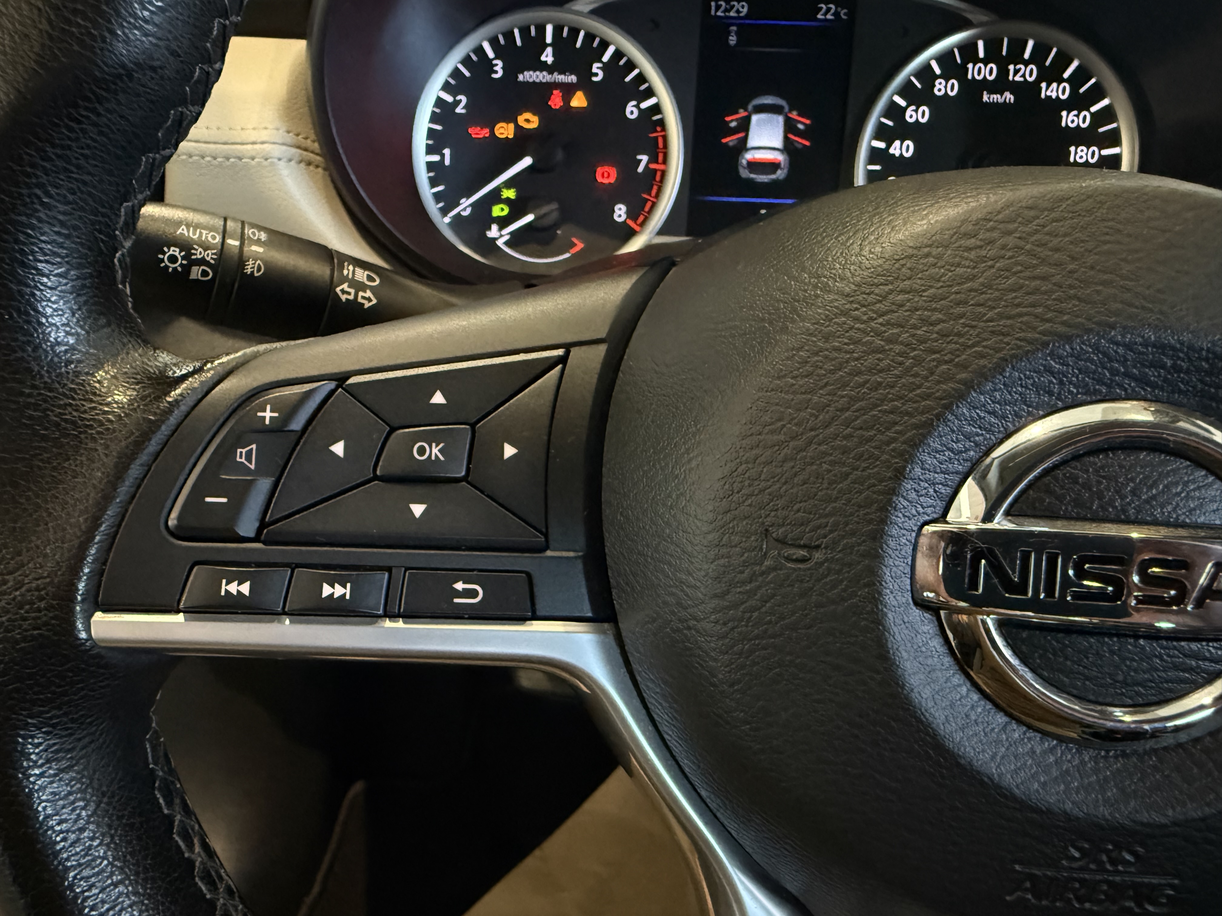 Nissan Micra  IGT 100 CV E6D Tekna miniatura 16