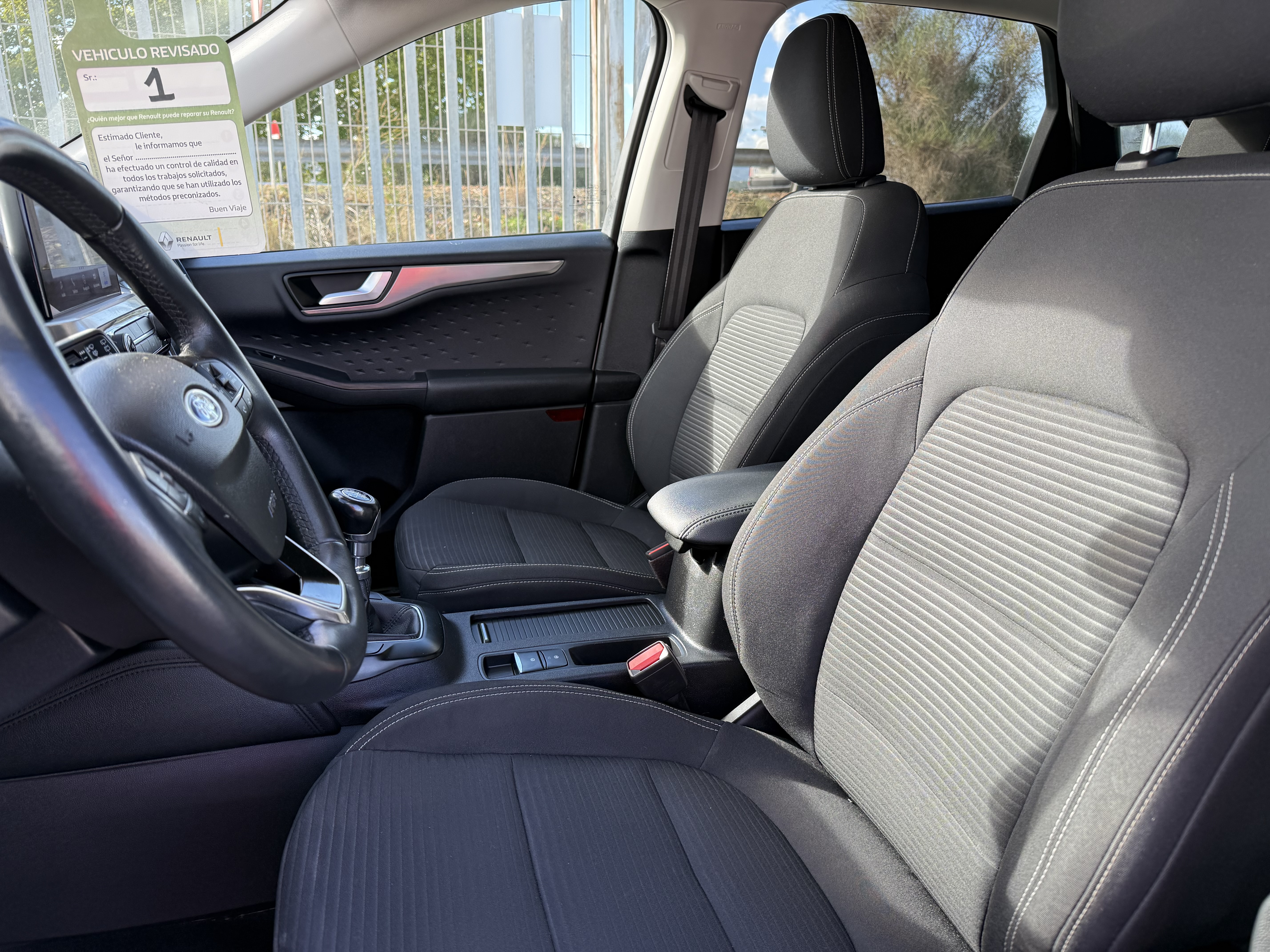 Ford Kuga Titanium 1.5 EcoBoost 150 cv. DIESEL miniatura 8