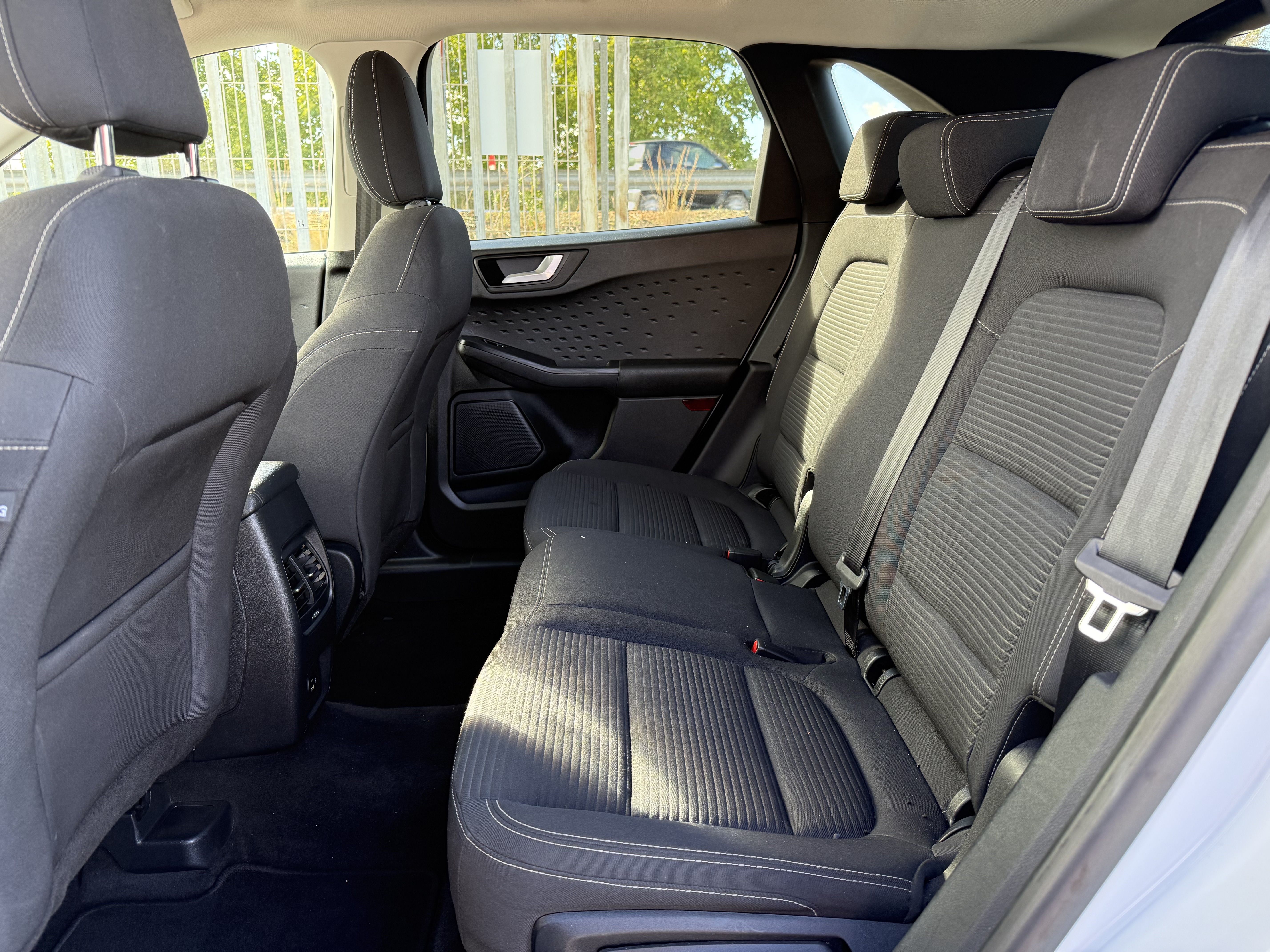 Ford Kuga Titanium 1.5 EcoBoost 150 cv. DIESEL foto 7