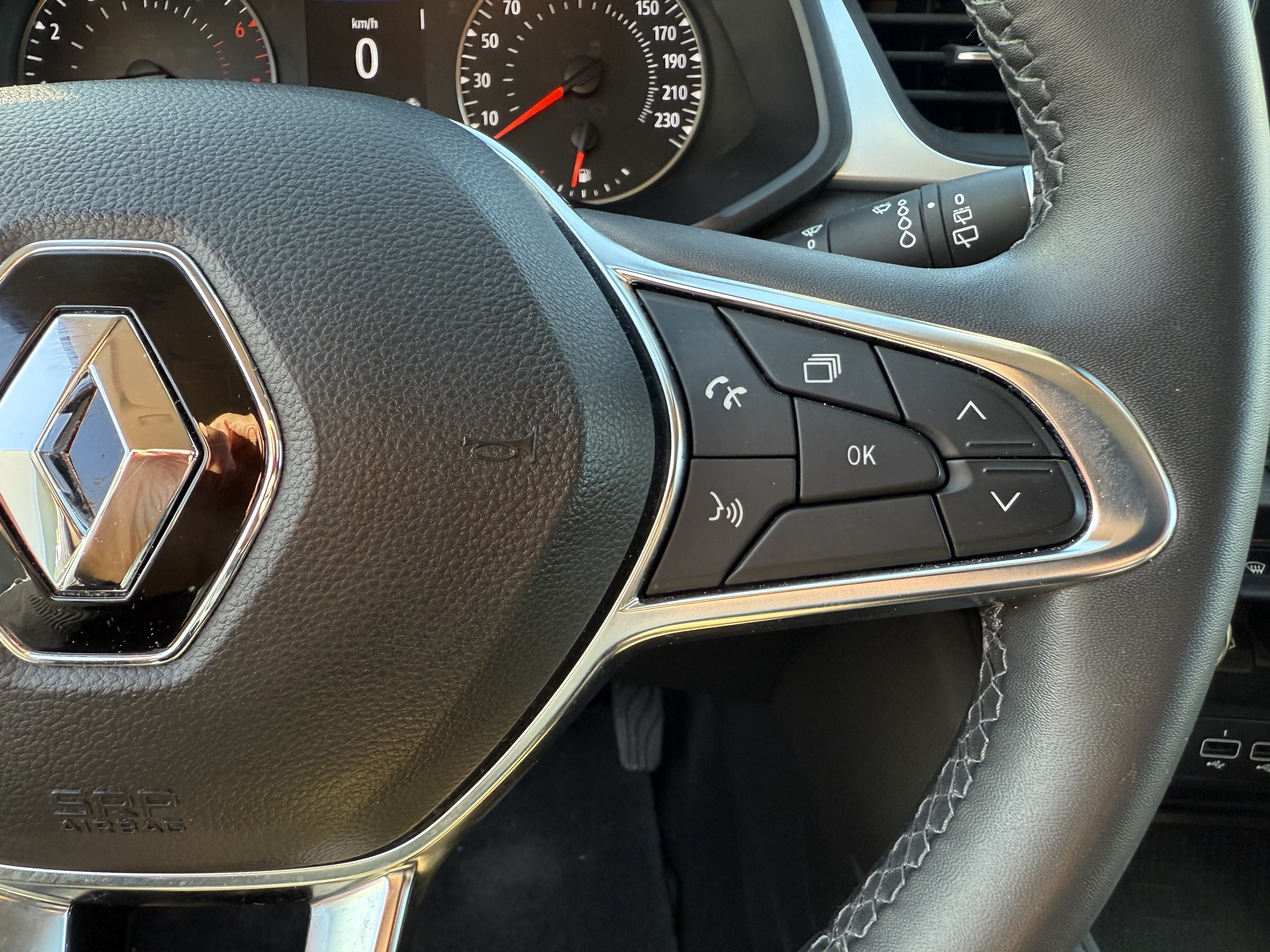 Renault Captur INTENS TCE 100cv. GASOLINA foto 24