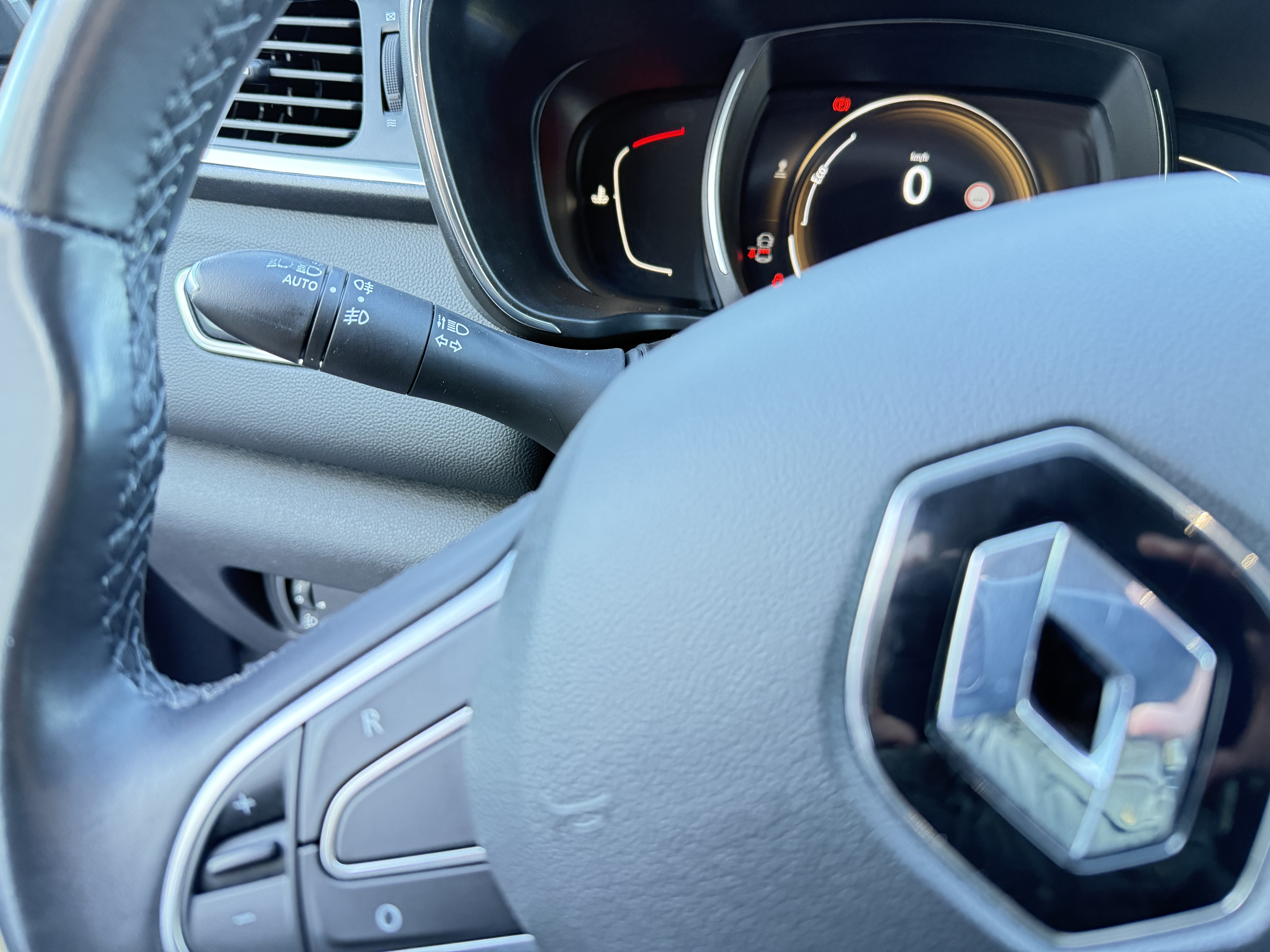 Renault Kadjar Zen GPF TCe 140cv. miniatura 15