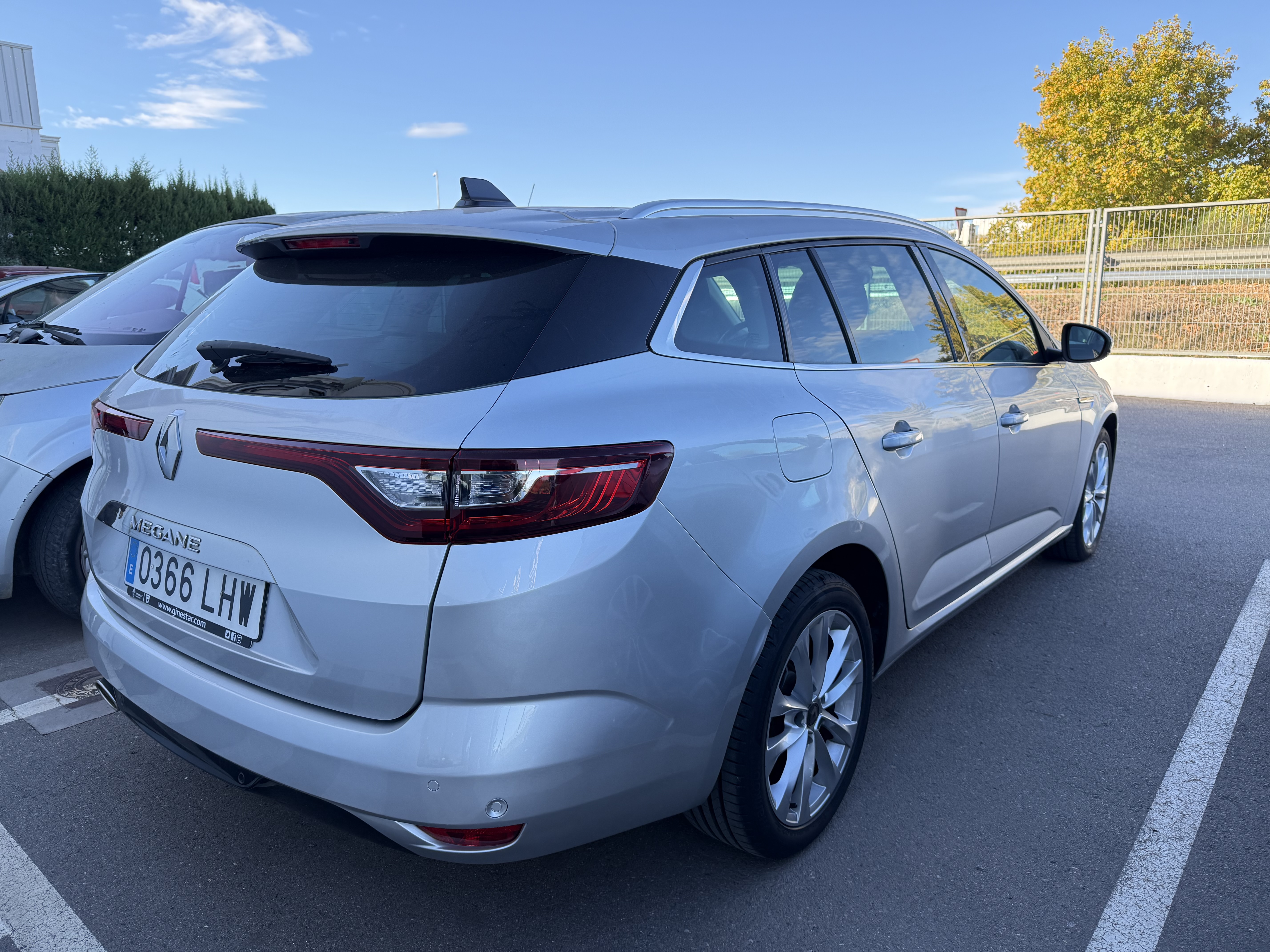 Renault Megane S.T. Zen TCe GPF 140cv miniatura 6