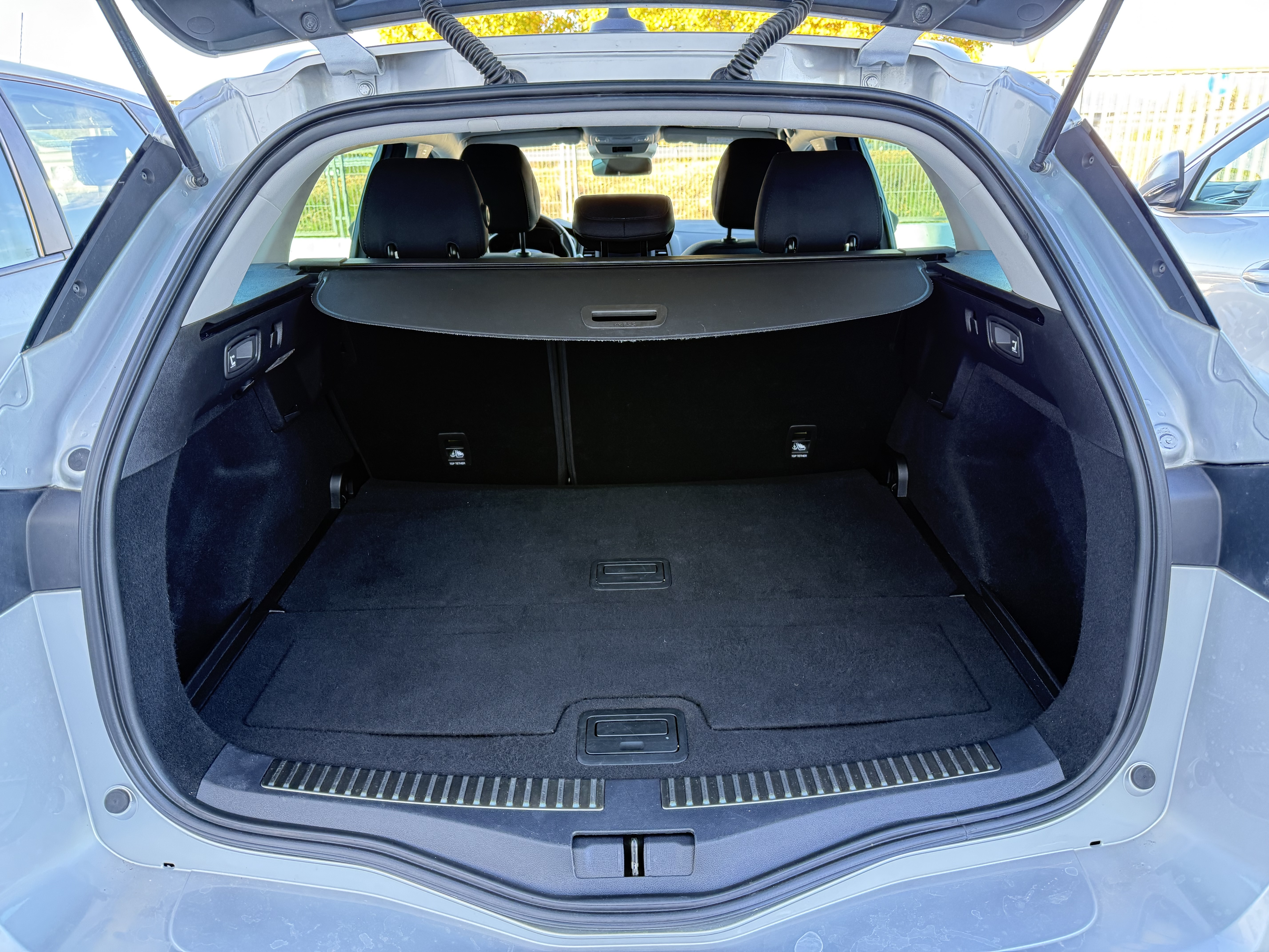 Renault Megane S.T. Zen TCe GPF 140cv foto 8