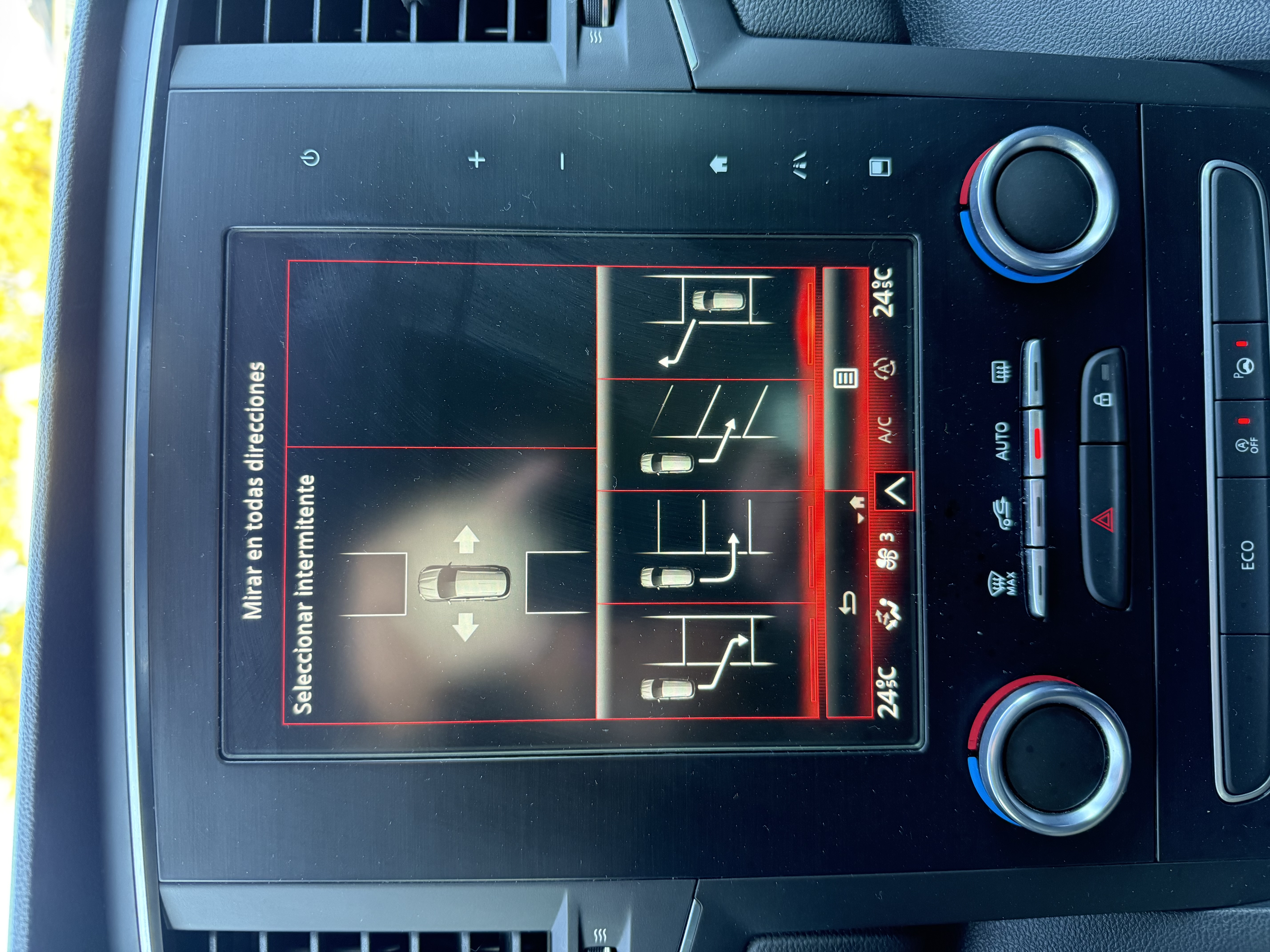 Renault Megane S.T. Zen TCe GPF 140cv foto 30