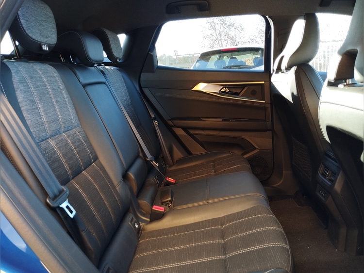 Renault Austral Techno ETech Full Hybrid 200cv. foto 12