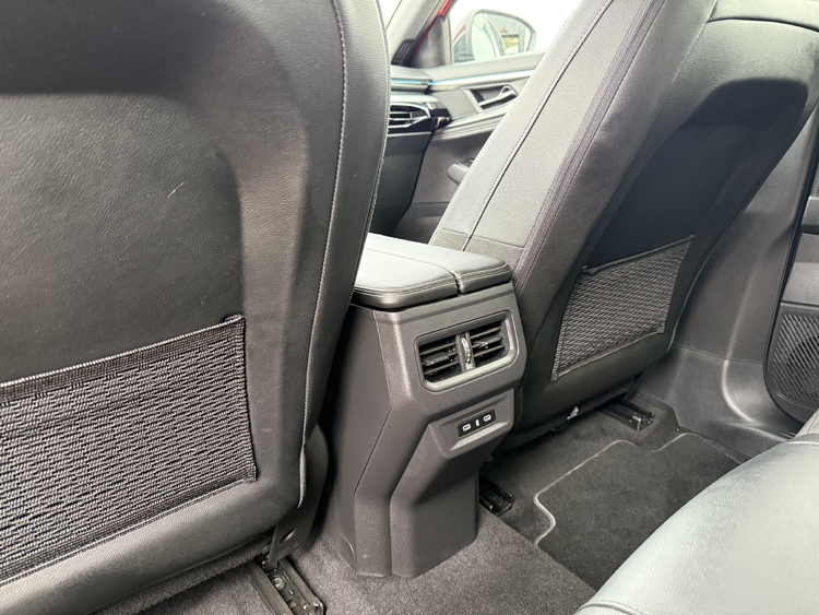 Renault Austral Techno ETech Full Hybrid 200cv. foto 13