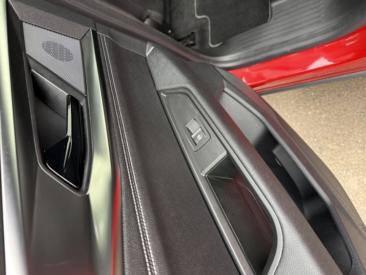 Renault Austral Techno ETech Full Hybrid 200cv. foto 14