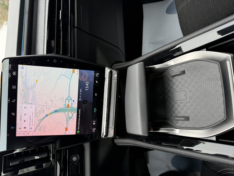 Renault Austral Techno ETech Full Hybrid 200cv. foto 32