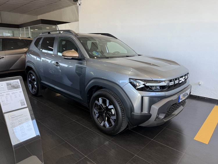 Dacia Duster Extreme TCE 48v 4X2 130cv. foto 2