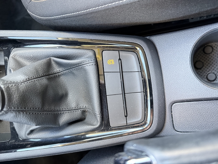 Skoda Kamiq 1.0 TSI Ambition 110cv. foto 35