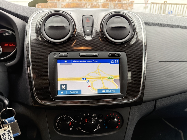 Dacia Sandero Essential ECO-GLP 100cv. foto 17