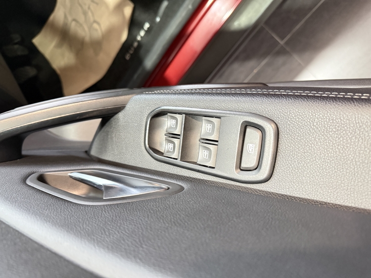 Dacia Duster Prestige TCE 74kW100CV GLP 4X2 foto 11