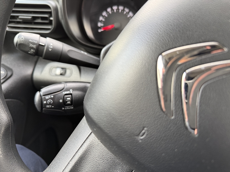 Citroen Berlingo  Talla M BlueHDi 100 CLUB foto 19