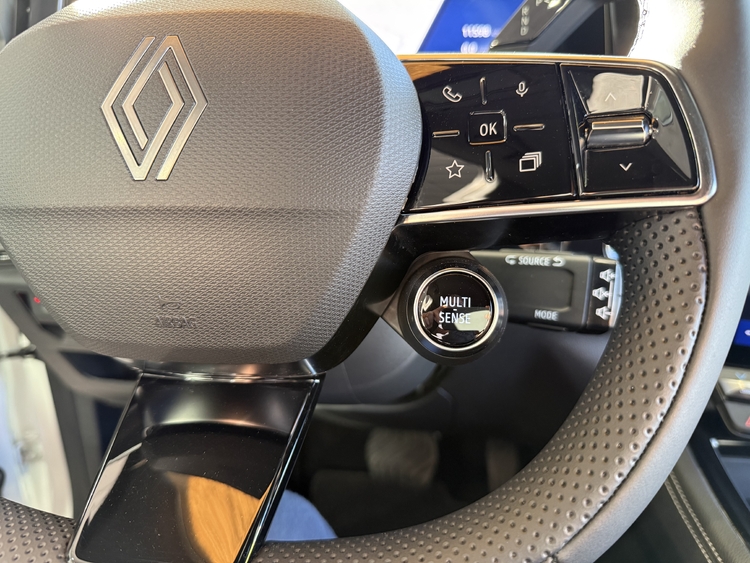 Renault Austral Techno ETech Full Hybrid 200cv. foto 41