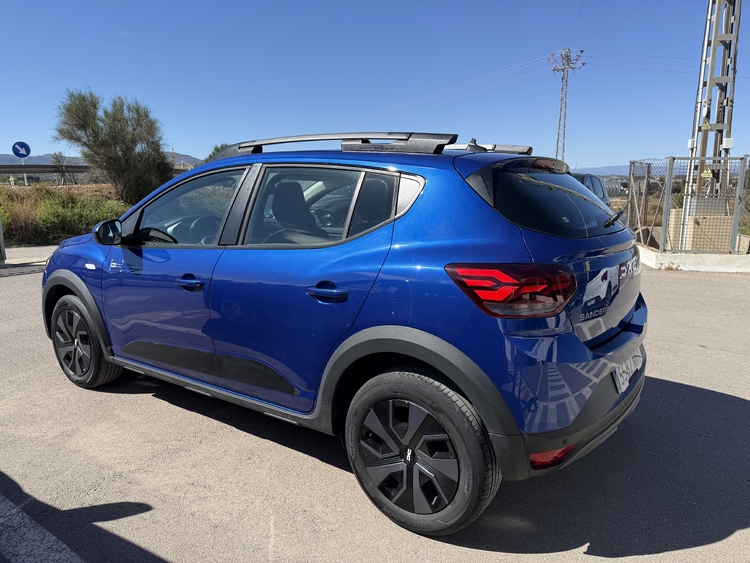 Dacia Sandero Stepway Expression ECOG - 100cv. foto 6