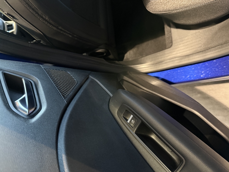 Renault Captur techno EcoG 100cv. foto 8