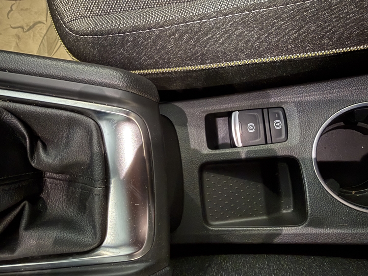 Renault Captur techno EcoG 100cv. foto 15