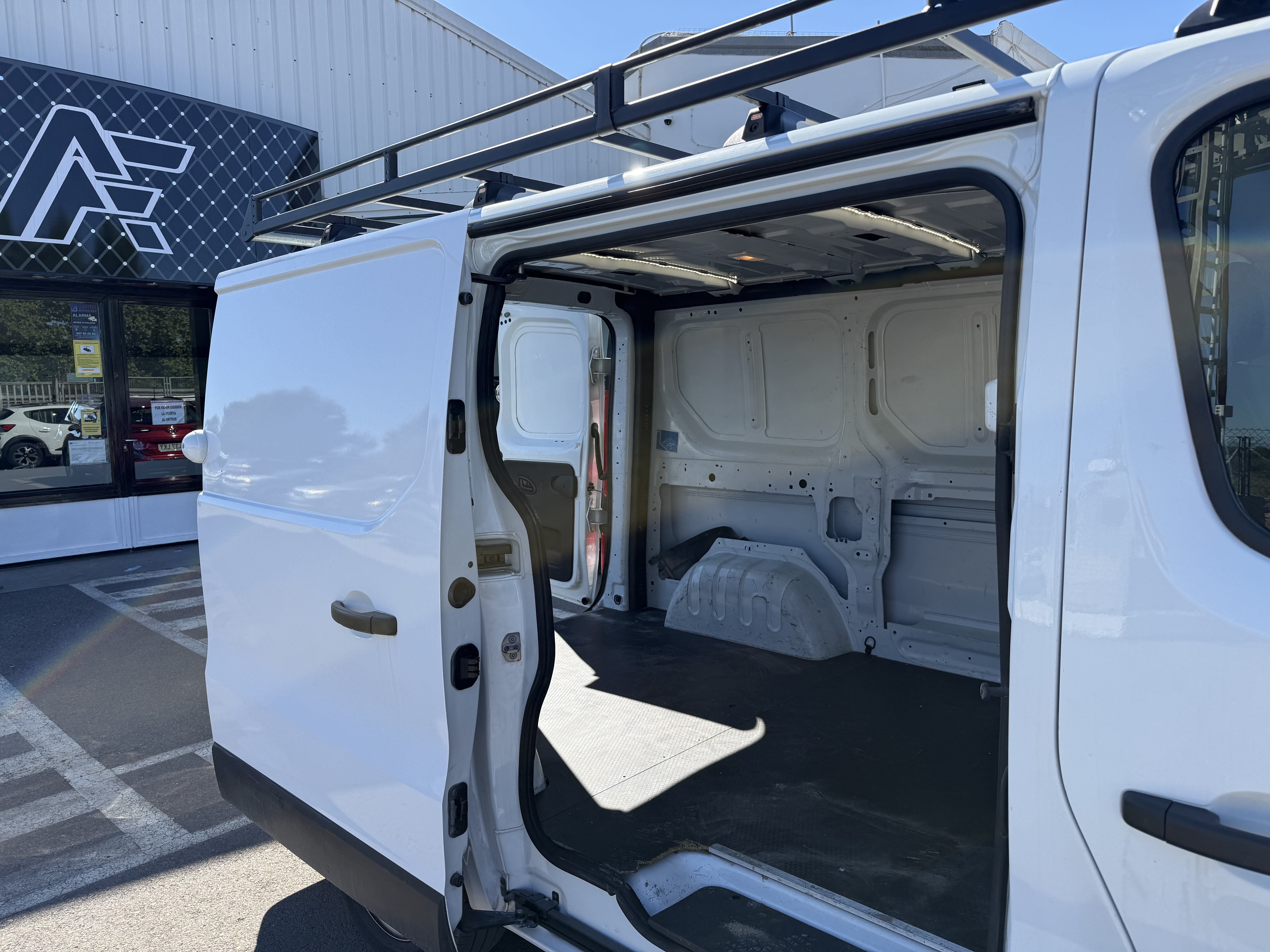 Renault Trafic Furgon L1H1 Blue dCi 130 CV foto 10