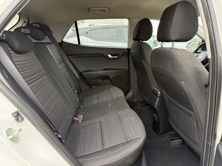 Kia Stonic 1.0 TGDi Drive 100cv. GASOLINA foto 15