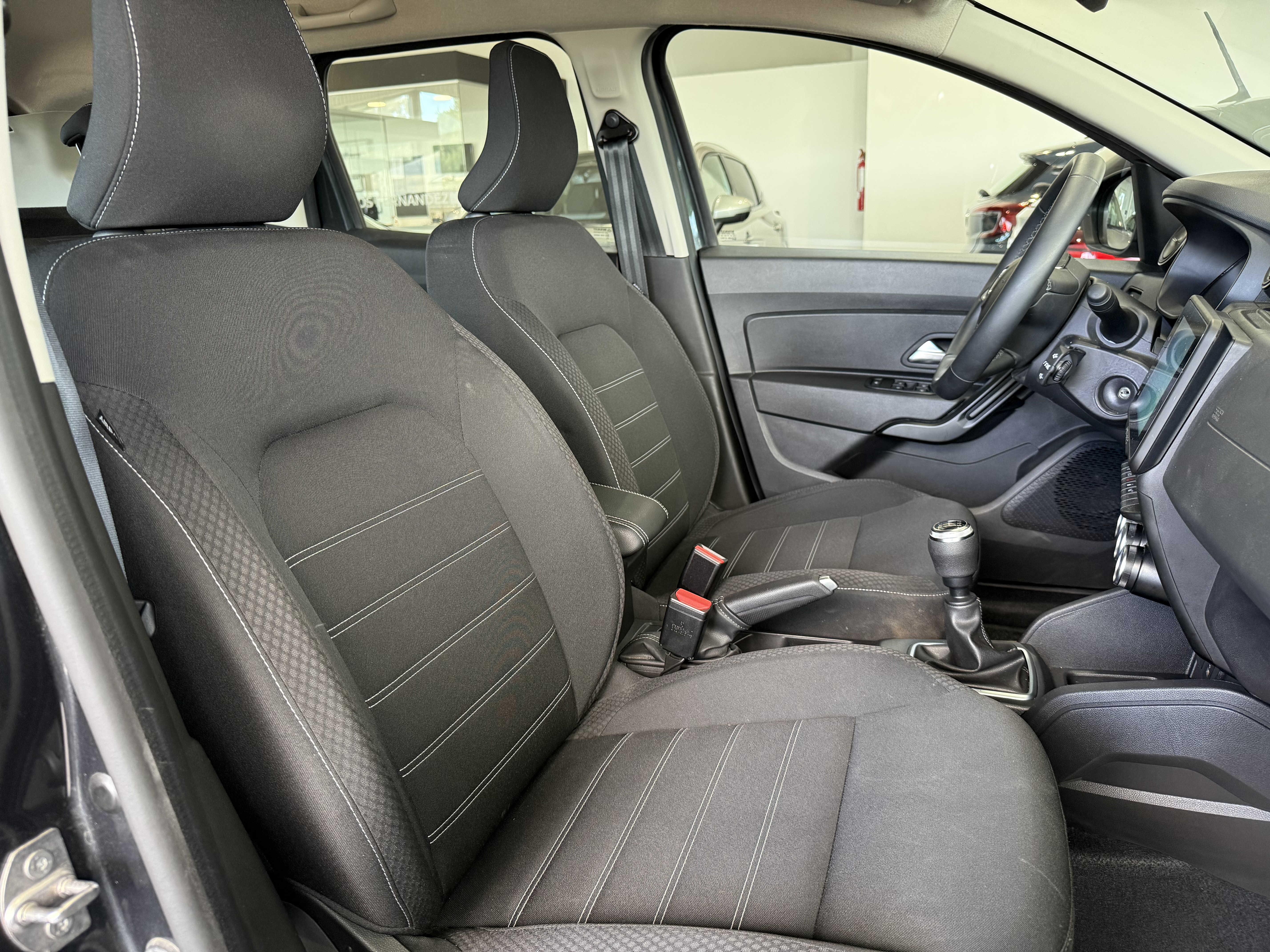 Dacia Duster Expression TCE 74kW100CV ECOG 4X2 miniatura 28