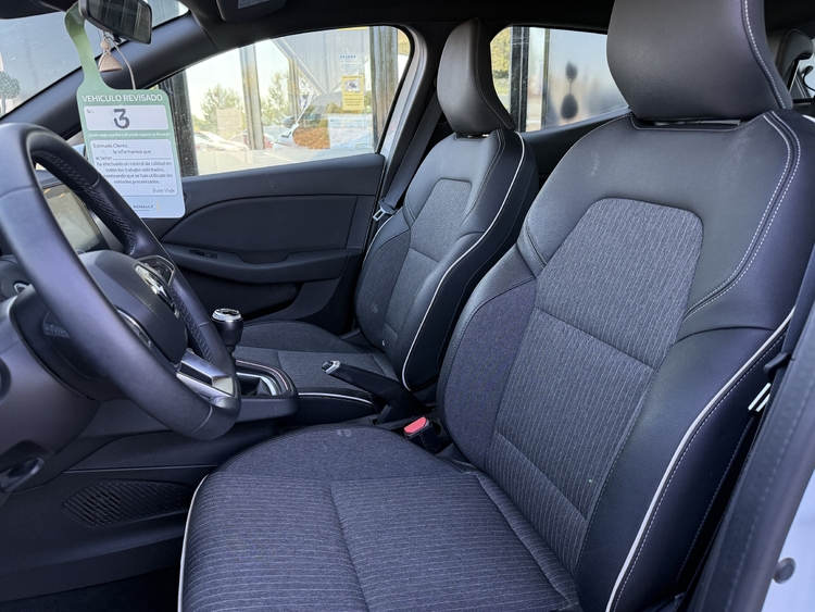 Renault Clio Zen Blue dCi 100cv. foto 11