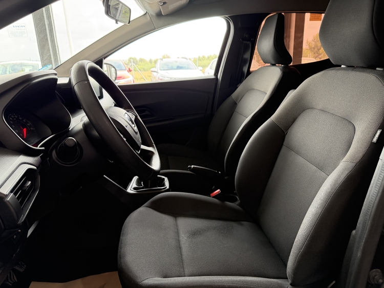 Dacia Sandero Essential ECOG 100cv. foto 16