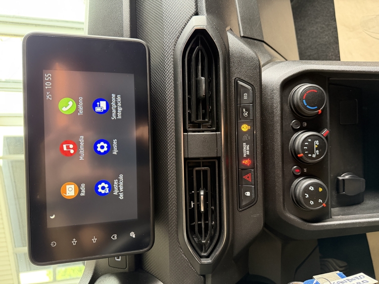 Dacia Sandero Essential ECOG 100cv. foto 31