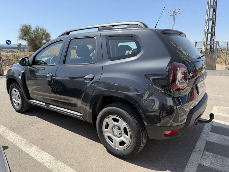 Dacia Duster EssentIAL Blue dCi 4X2 - 115cv. foto 6