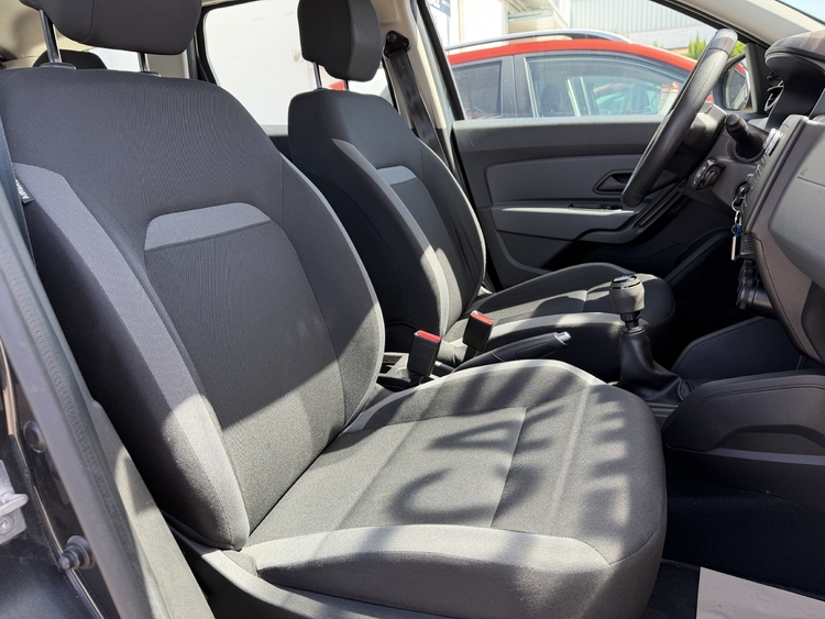 Dacia Duster EssentIAL Blue dCi 4X2 - 115cv. foto 18
