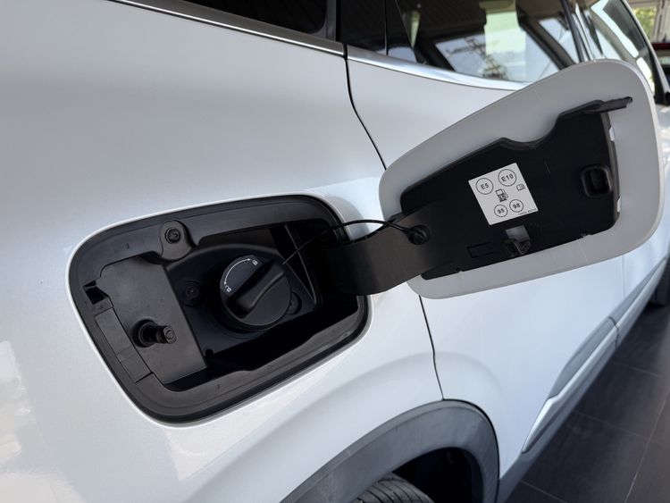 Renault Arkana Techno TCe 103kW140CV EDC mild hybrid foto 9