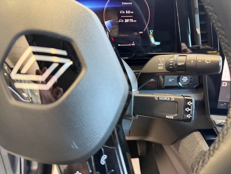 Renault Austral  Evolution Mild Hybrid 140cv. foto 26