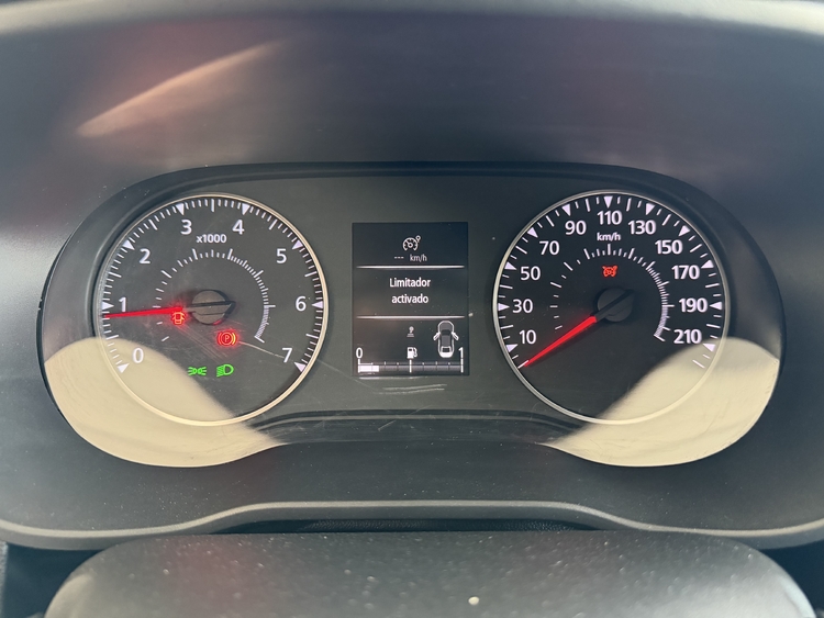 Dacia Duster Prestige TCE 4X2 GPF - 140 cv. GASOLINA foto 36
